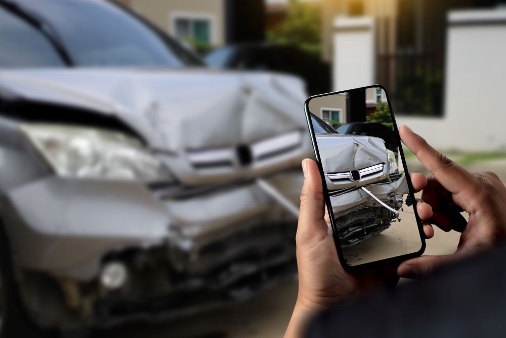 taking picture of car accident